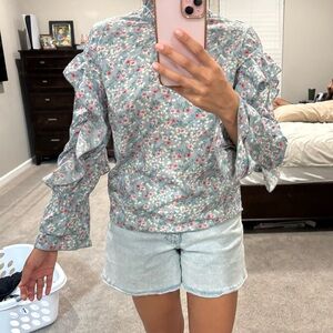 Floral Ruffle Sleeve Top - Gray